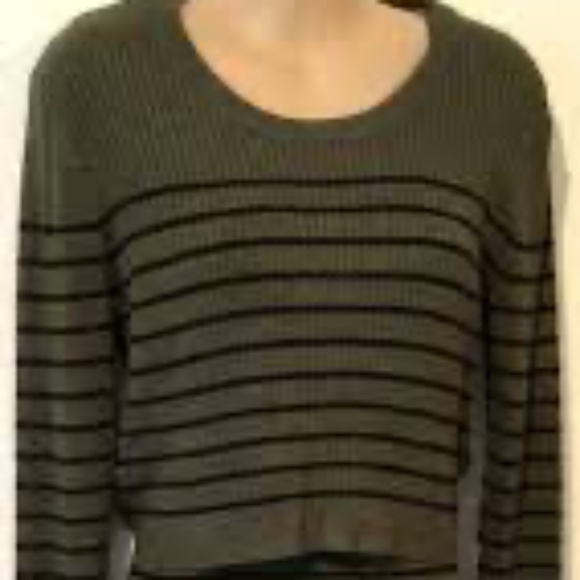 Seraphine olive green maternity and nursing sweater dress - Picture 2 of 5